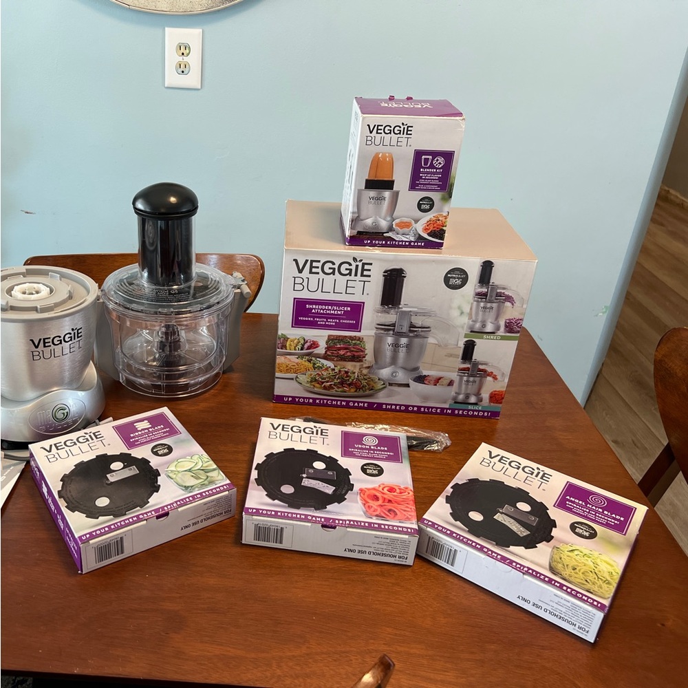 New Veggie Bullet Shredder/Slicer Attachment Blender Kit Blades Accessories
